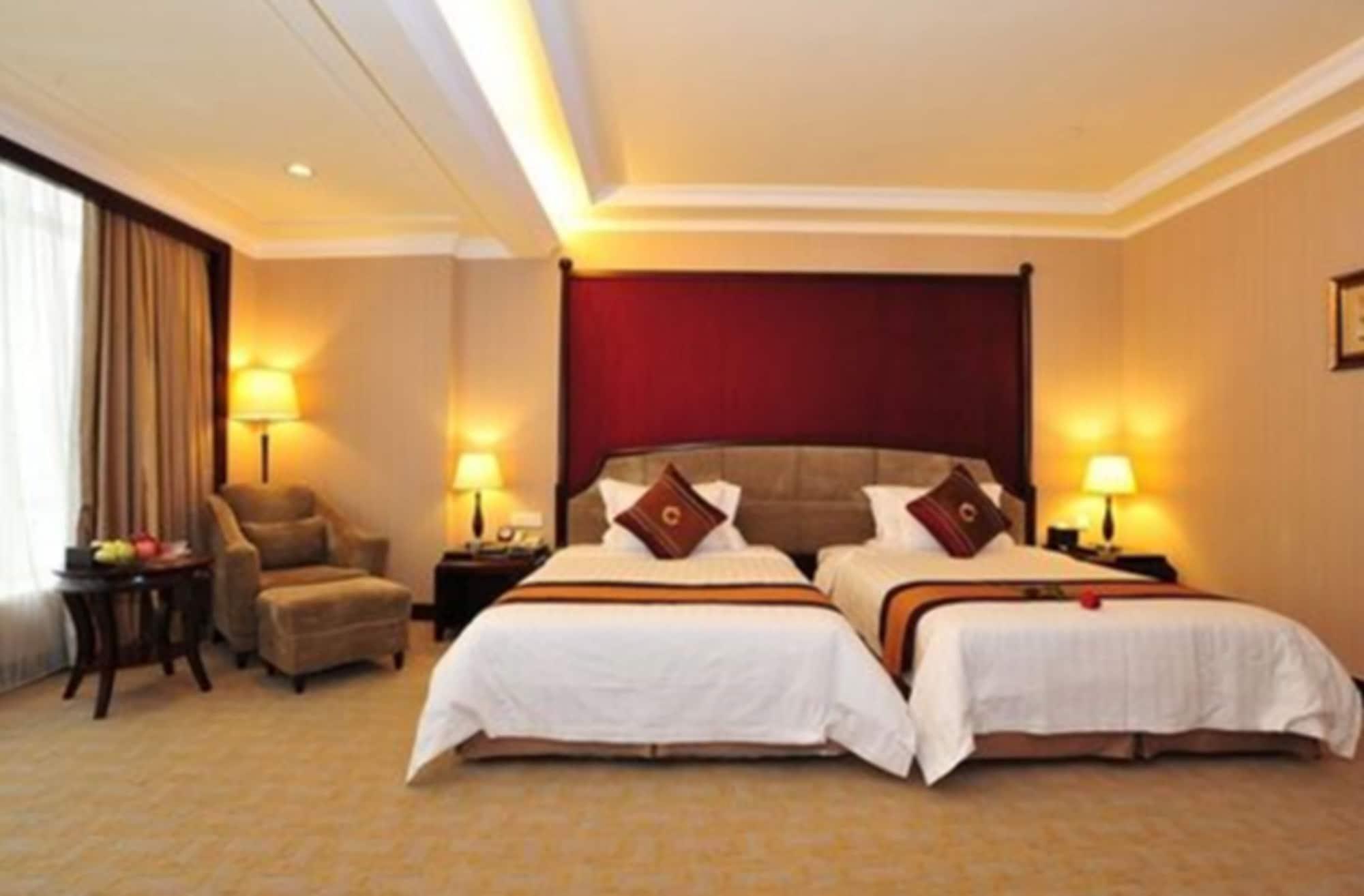 The Royal Marina Plaza Hotel Canton Extérieur photo