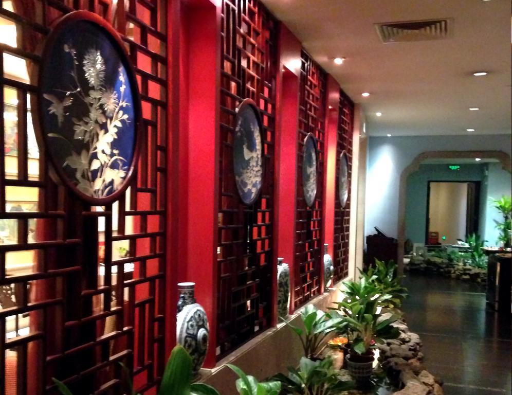 The Royal Marina Plaza Hotel Canton Extérieur photo
