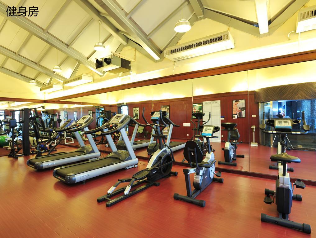 The Royal Marina Plaza Hotel Canton Extérieur photo