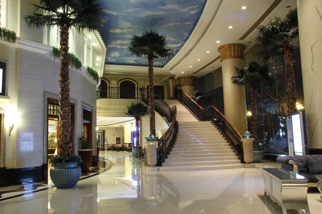 The Royal Marina Plaza Hotel Canton Extérieur photo