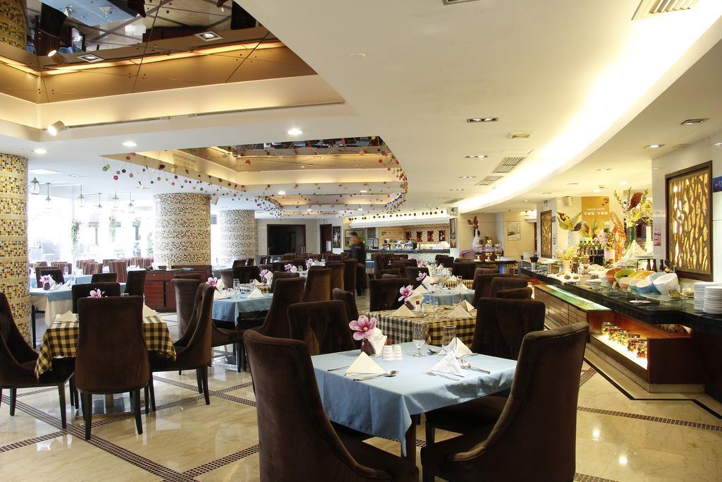 The Royal Marina Plaza Hotel Canton Extérieur photo