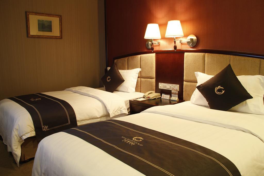The Royal Marina Plaza Hotel Canton Extérieur photo